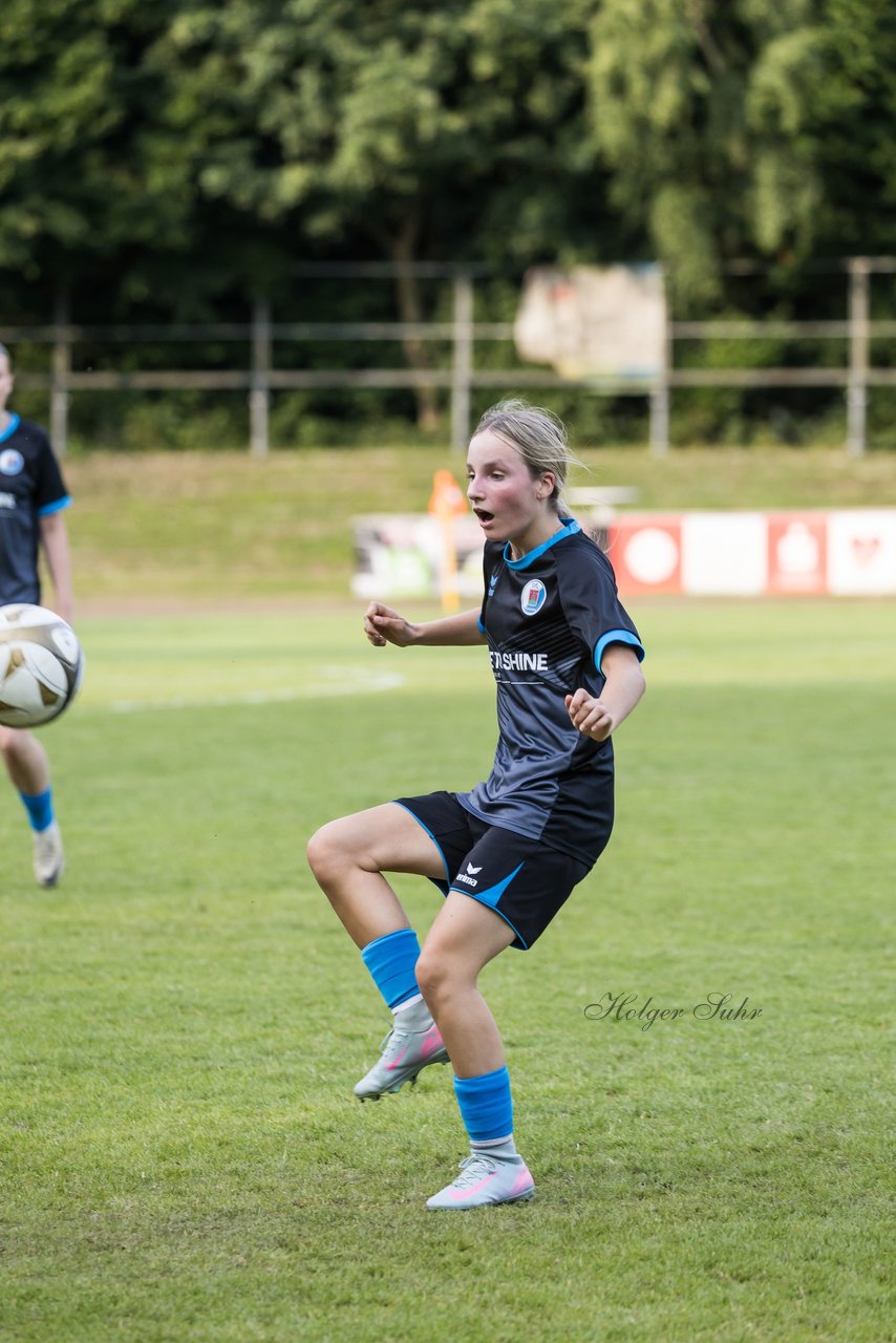 Bild 144 - Loewinnen Cup